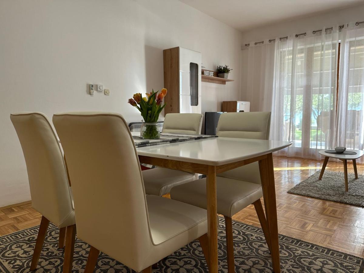 Apartmani Roko Biograd Na Moru Eksteriør bilde