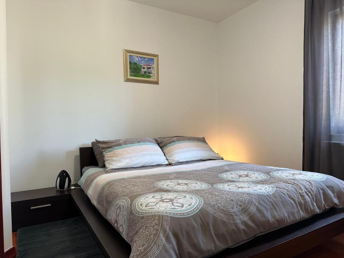 Apartmani Roko Biograd Na Moru Eksteriør bilde