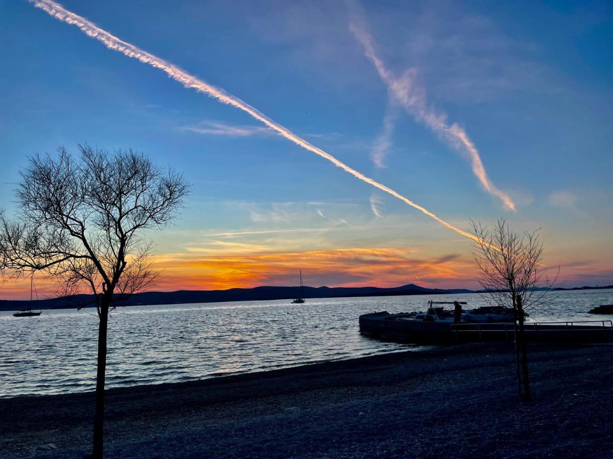 Apartmani Roko Biograd Na Moru Eksteriør bilde