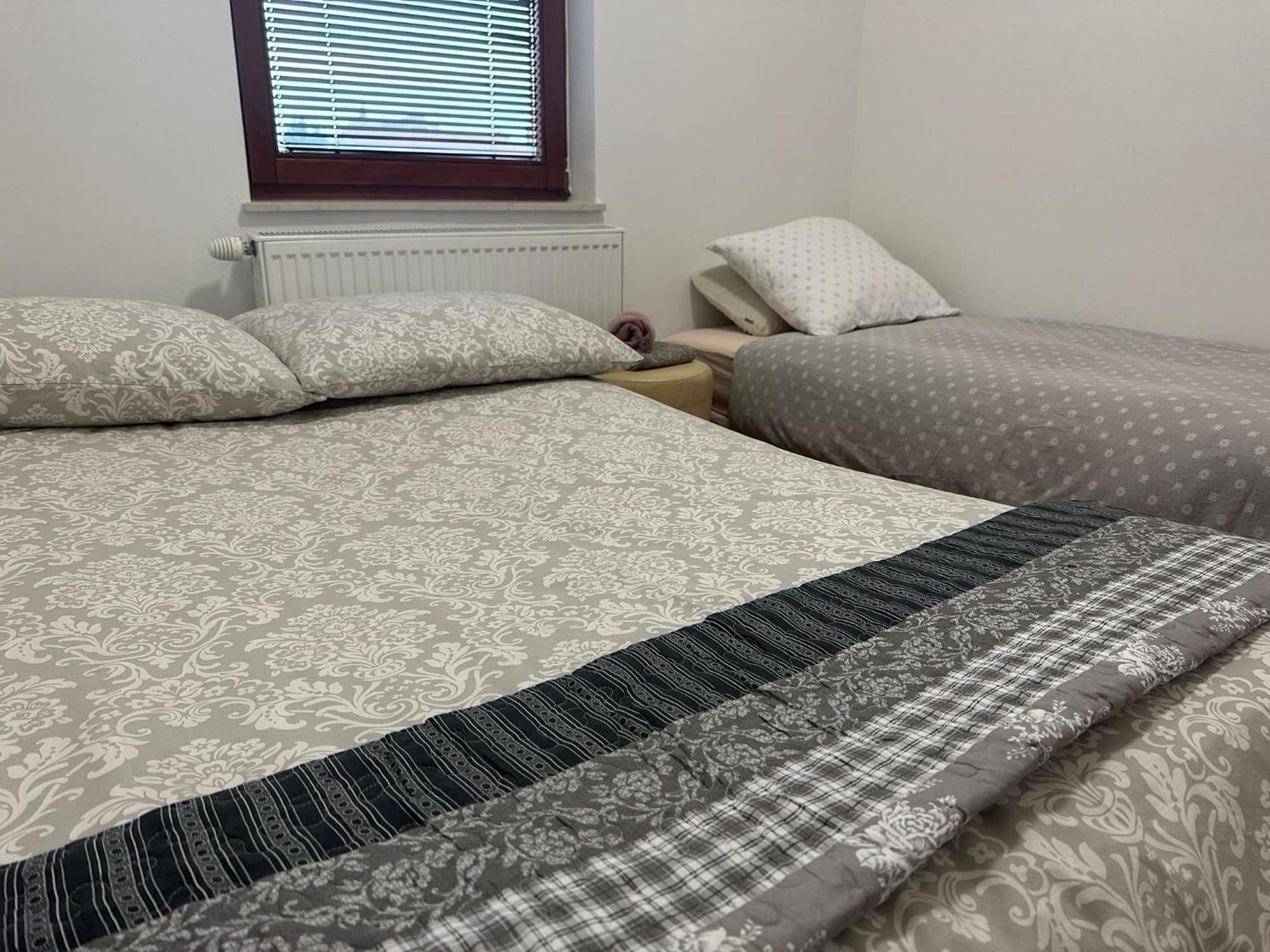 Apartmani Roko Biograd Na Moru Eksteriør bilde